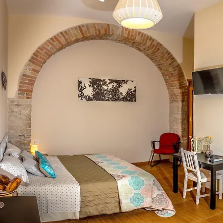 A Casa 28 Bed and Breakfast